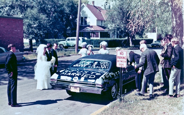 1969-08-31 Jim Janeen Wedding 26.jpg